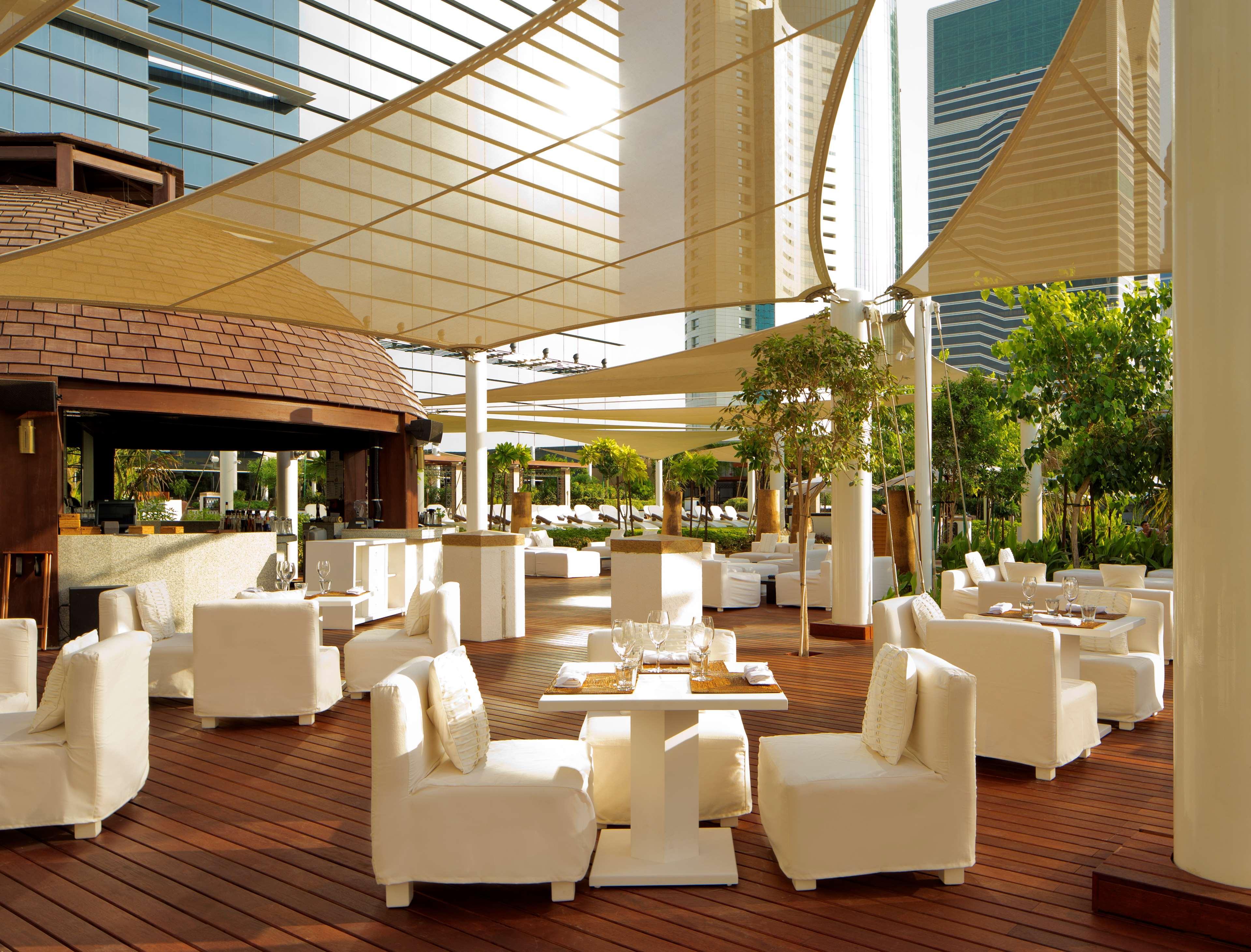 Отель Conrad 5*