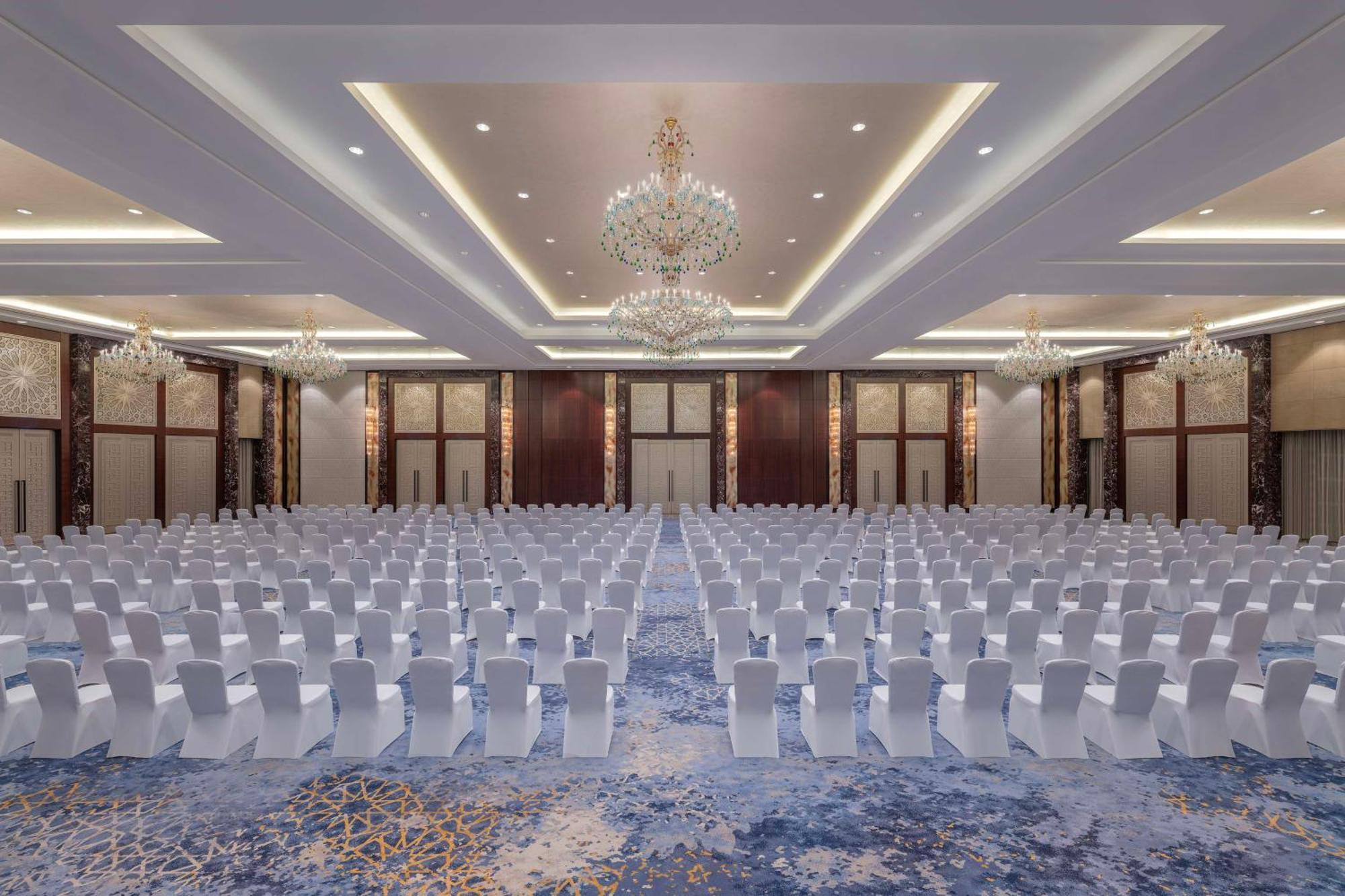 Conrad Отель 5*