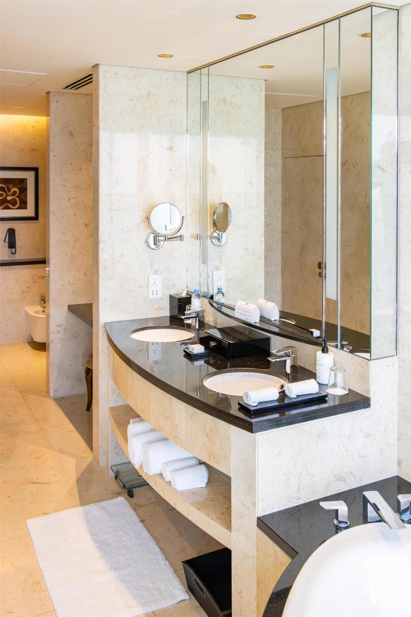 Conrad Dubai